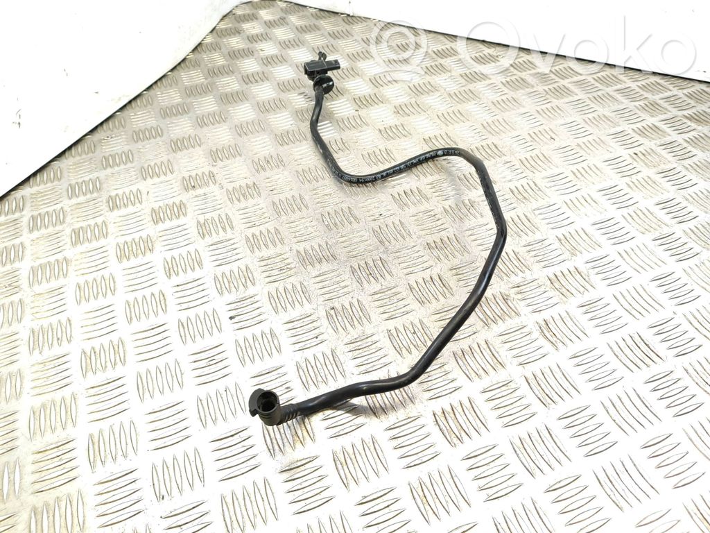 Volkswagen Golf VII Vacuum line/pipe/hose 