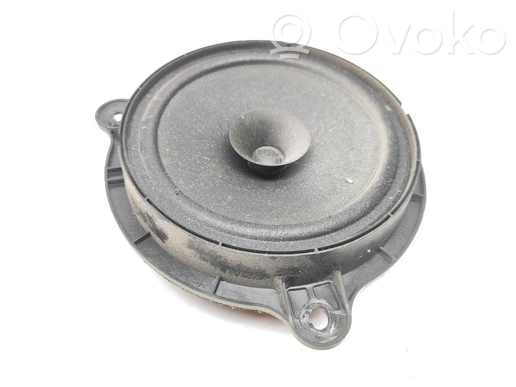 Nissan NV300 Front door speaker 