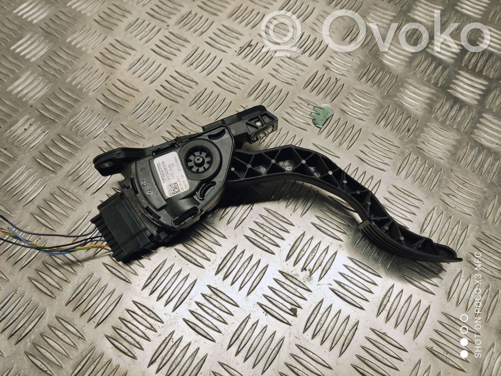 Volvo S80 Accelerator throttle pedal 