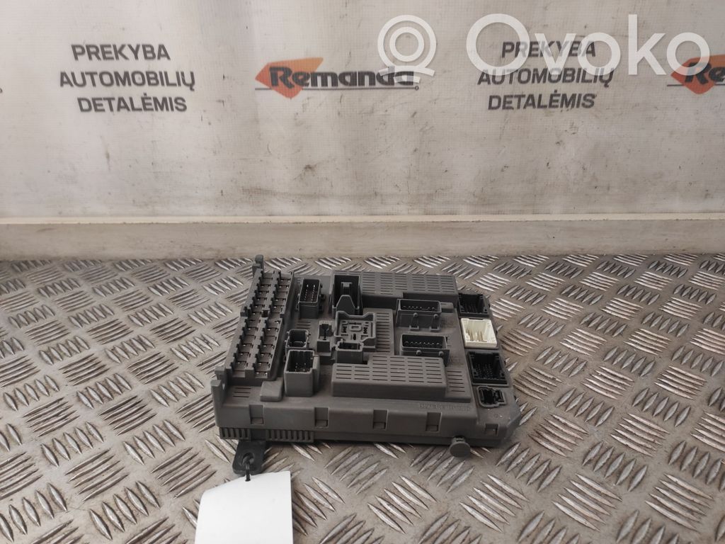 Citroen C5 Fuse module 