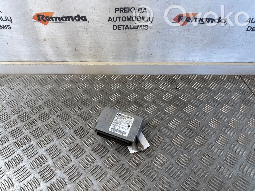Renault Megane II Airbag control unit/module 