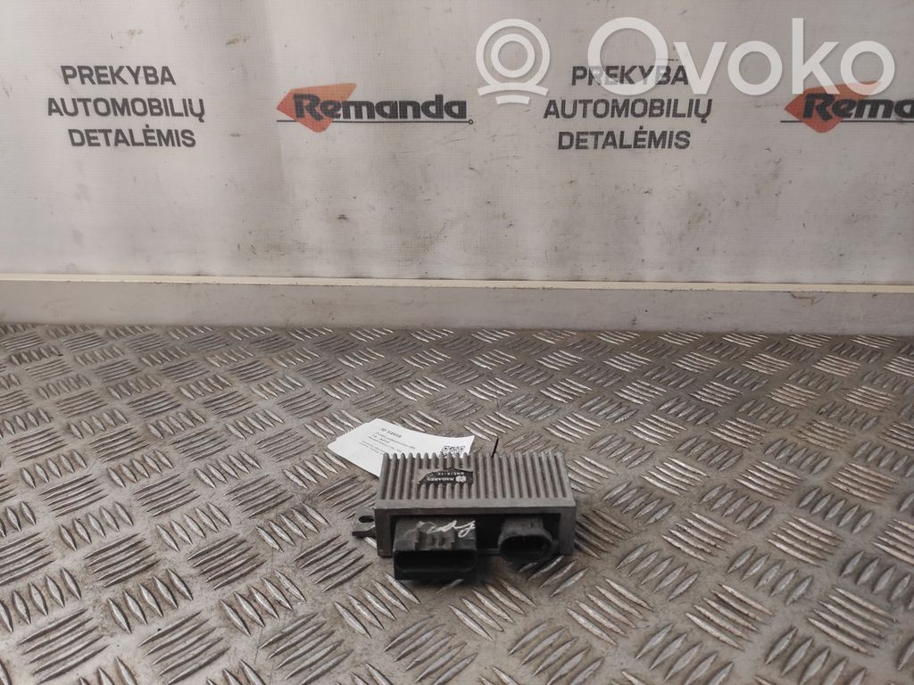 Renault Scenic I Hehkutulpan esikuumennuksen rele 