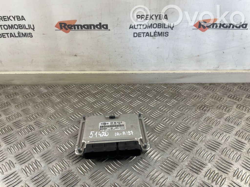 Volkswagen PASSAT B5 Engine control unit/module ECU 