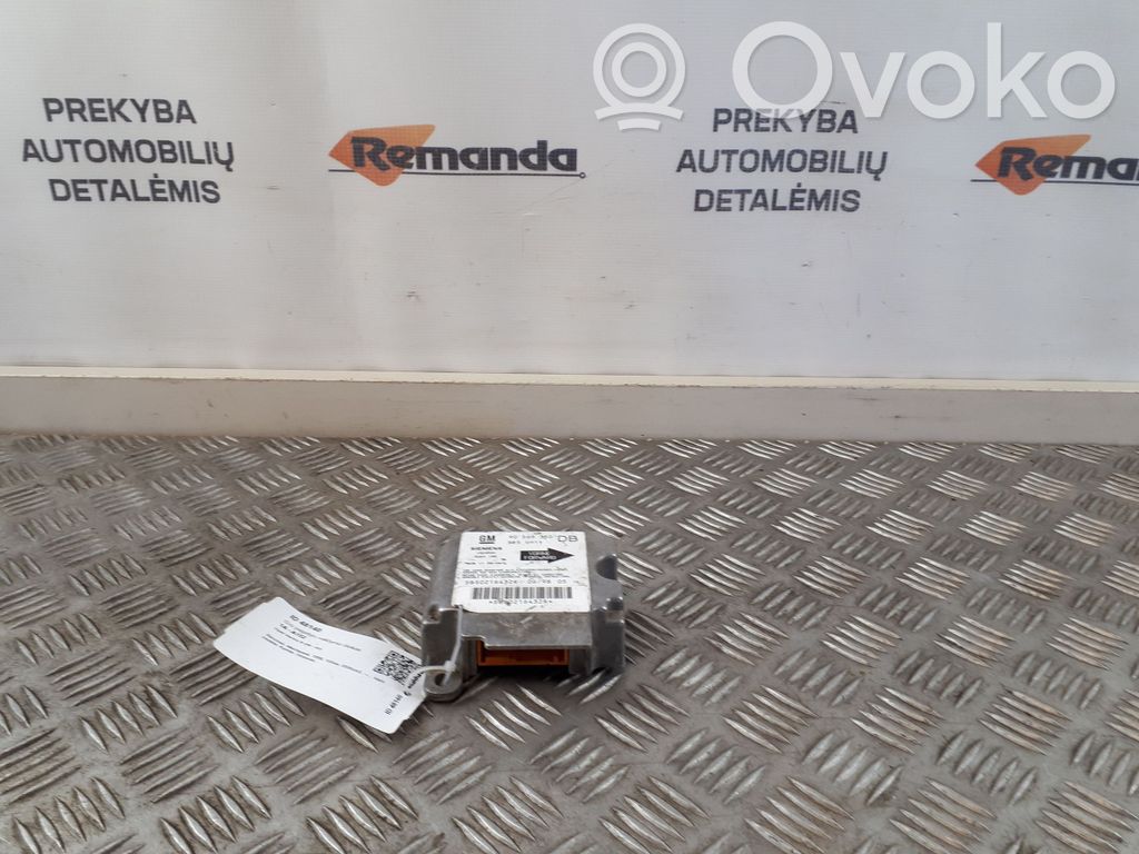 Opel Vectra B Airbag control unit/module 