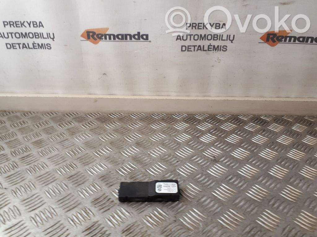 Opel Astra J Unidad de control de la antena 