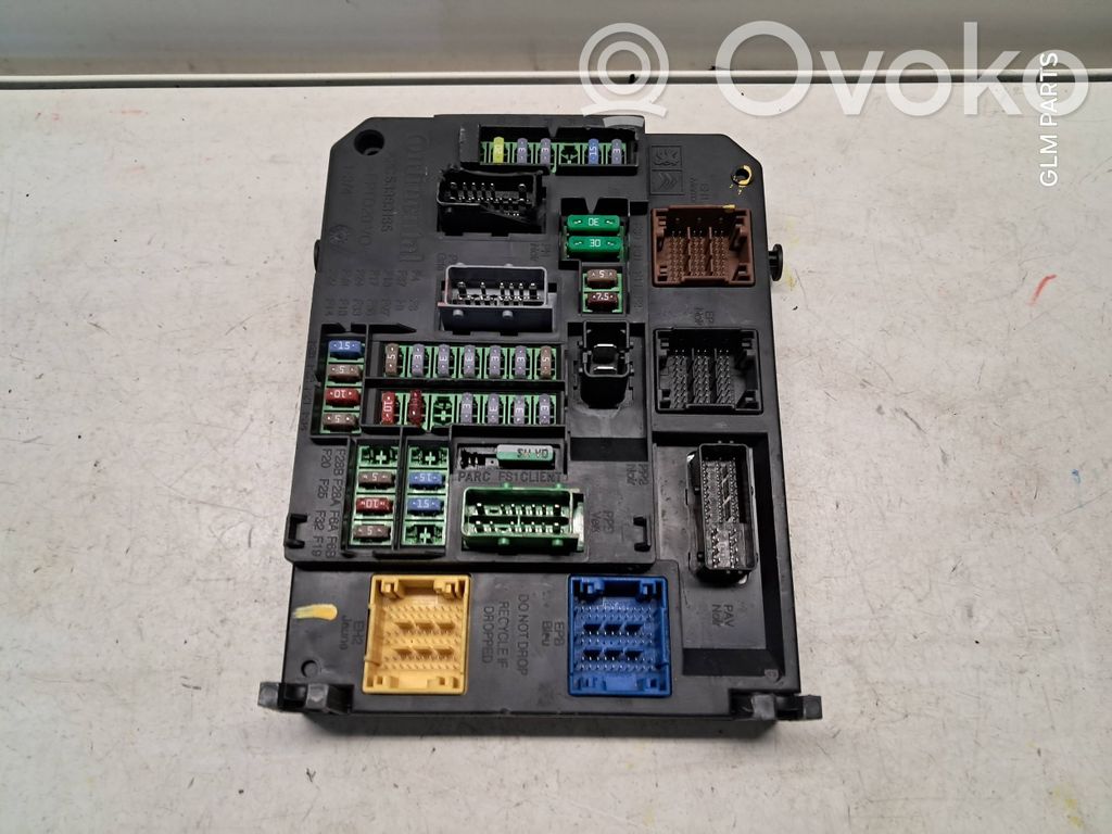 Citroen DS4 Fuse module 