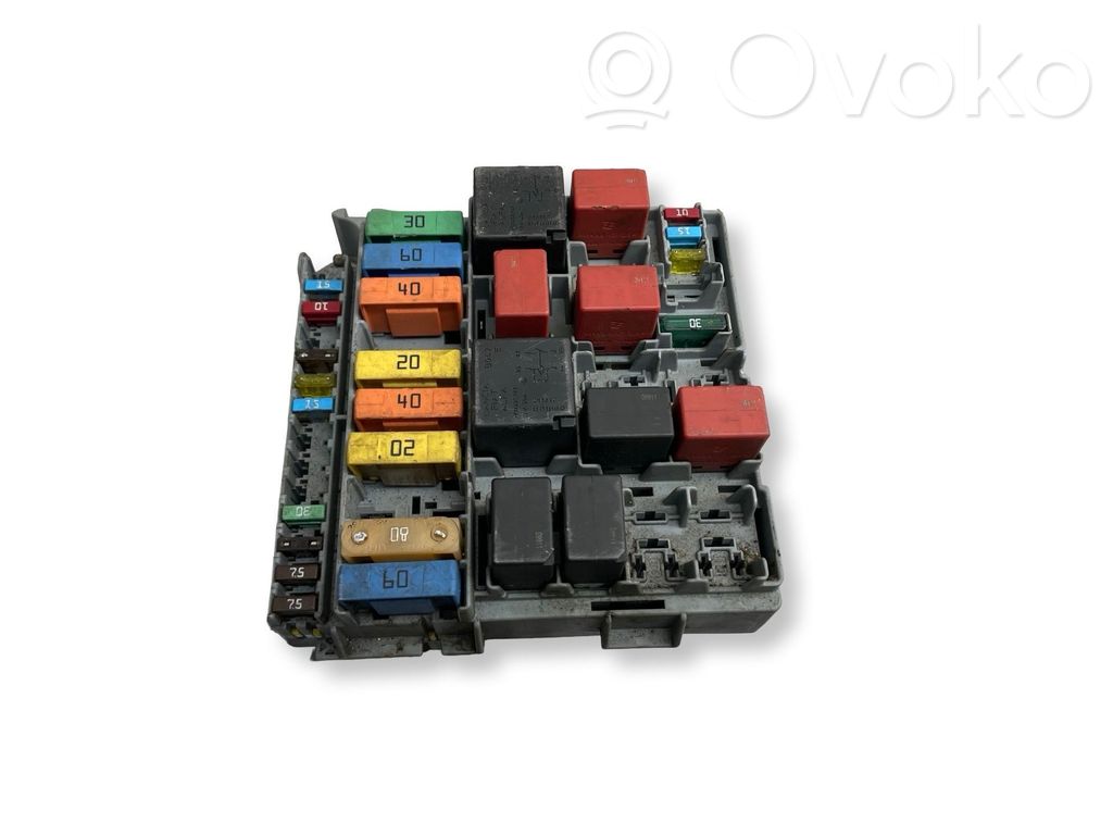 Peugeot Bipper Fuse module 