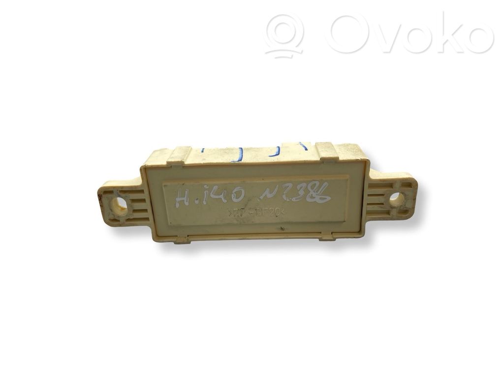 Hyundai i40 Door central lock control unit/module 