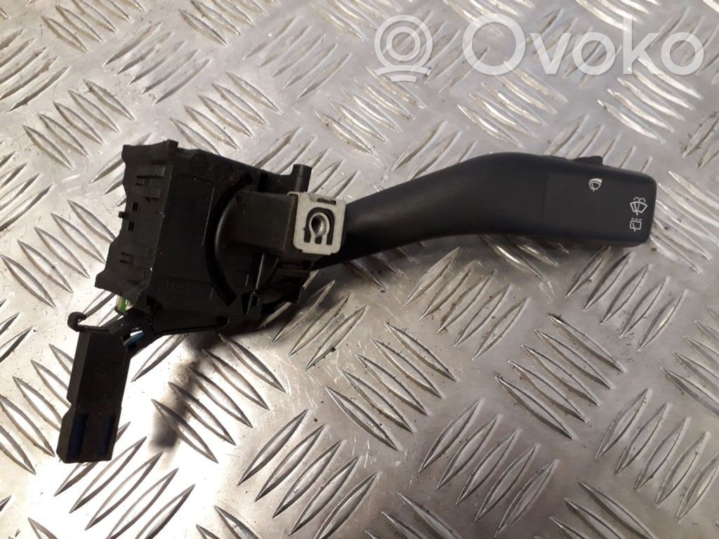 Volkswagen Caddy Wiper control stalk 