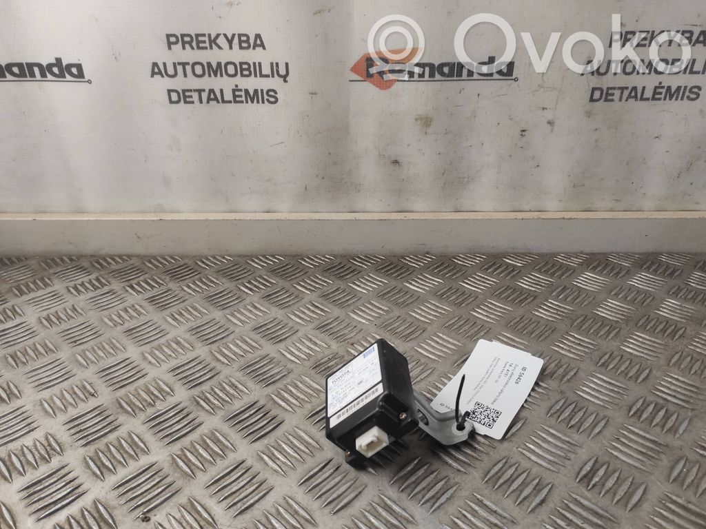 Toyota Yaris Sterownik / Moduł drzwi 