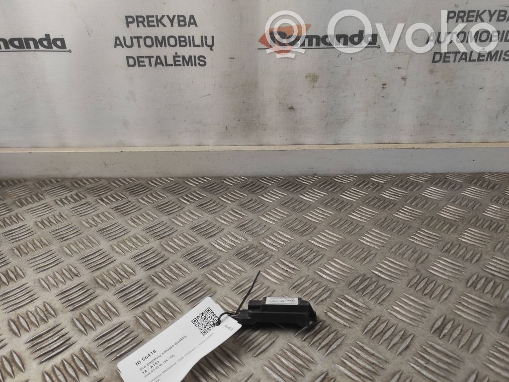 Audi A3 S3 8L Czujnik uderzenia Airbag 
