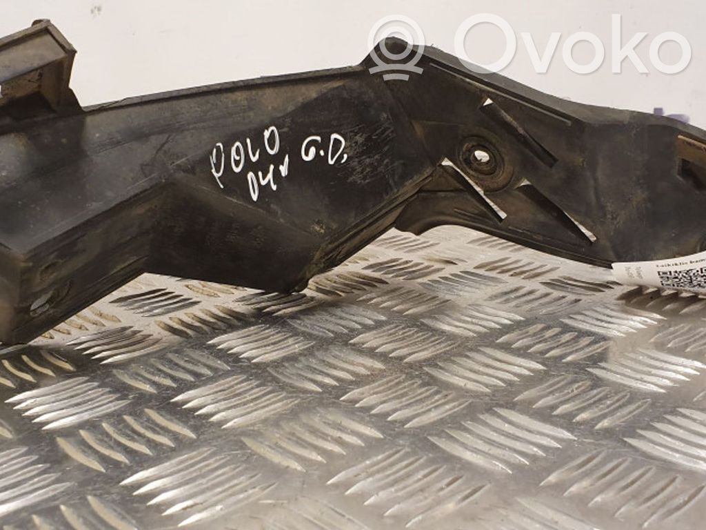 Volkswagen Polo Soporte de montaje del parachoques trasero 