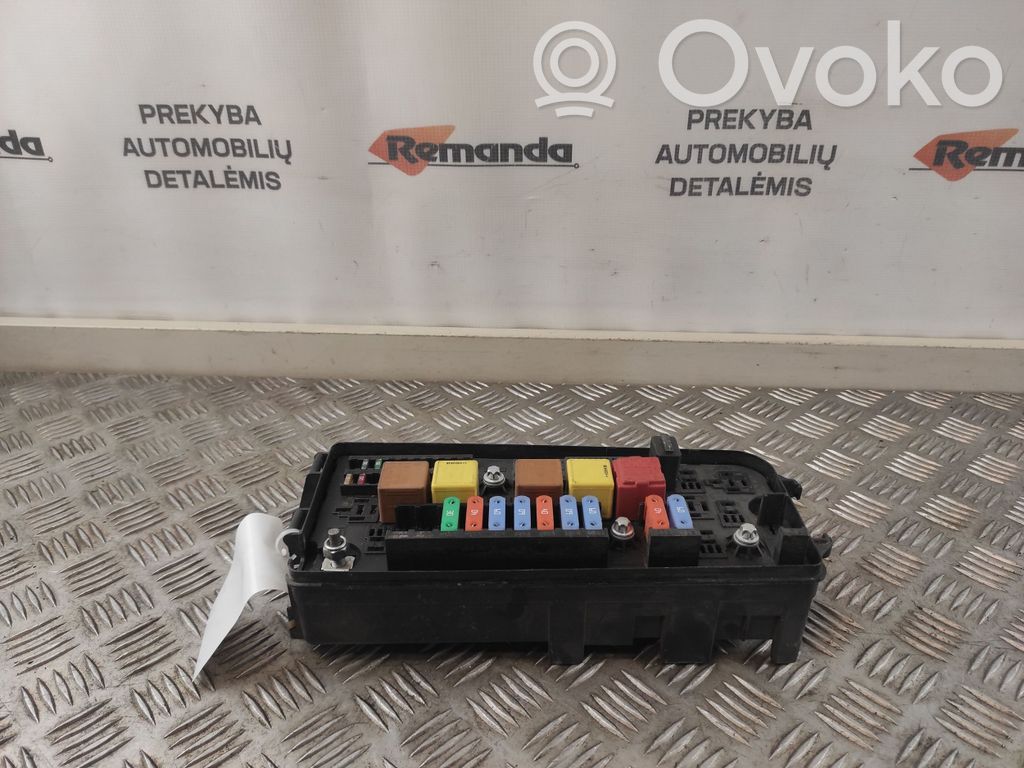 Opel Vectra C Fuse module 