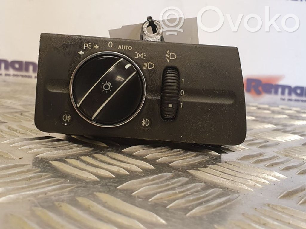 Mercedes-Benz E W211 Light switch 
