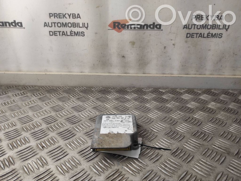 Volkswagen Golf IV Airbag control unit/module 