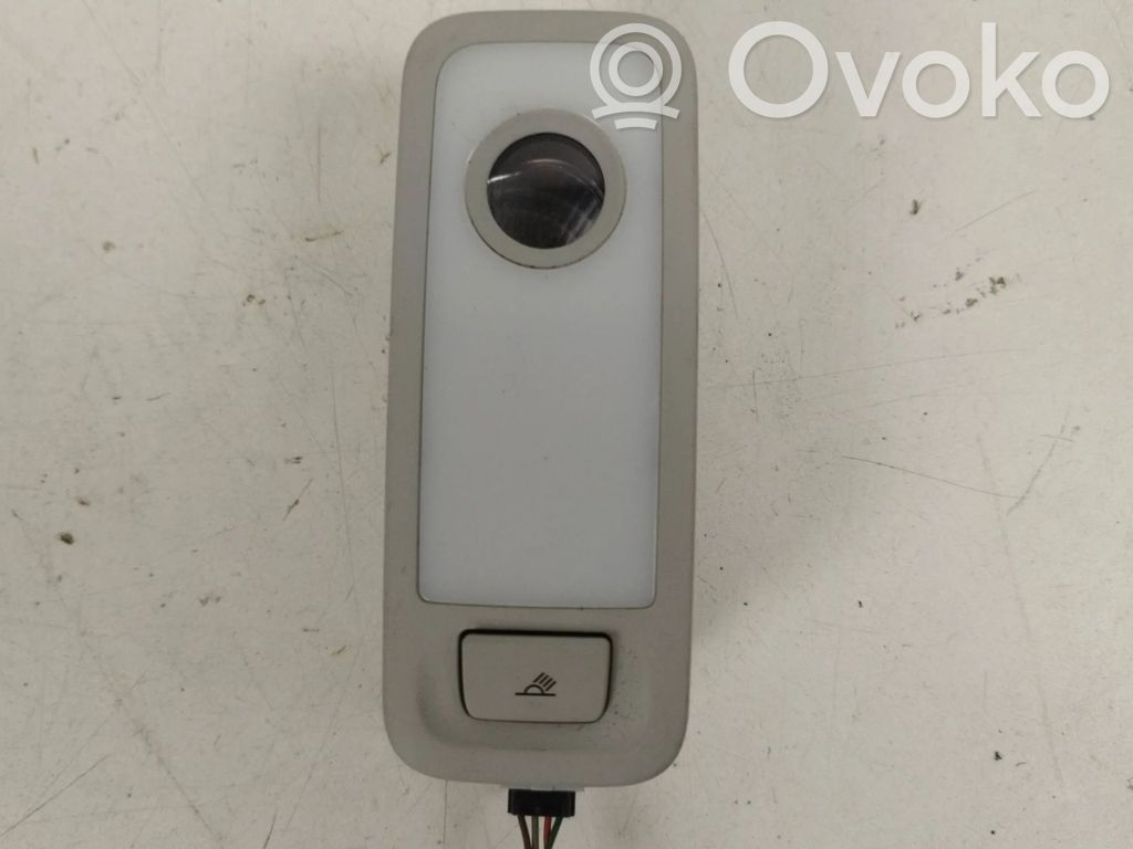Lampka podsufitki tylna   8R0947291
