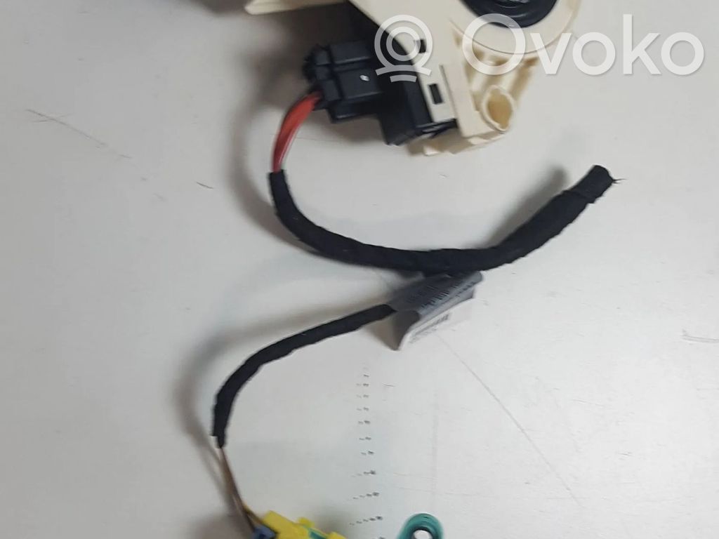 Audi A4 S4 B8 8K Front door window regulator motor 