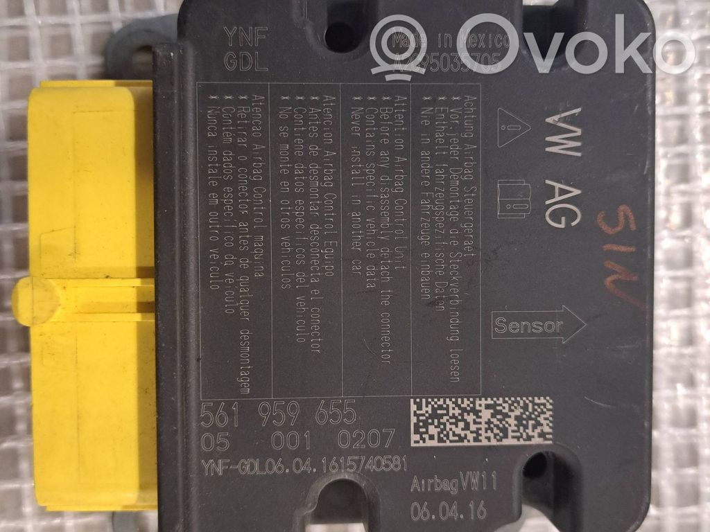 Volkswagen Jetta VI Airbag control unit/module 