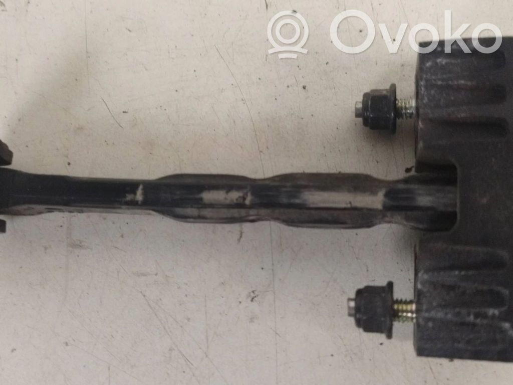 Volvo S60 Etuoven pidätin 