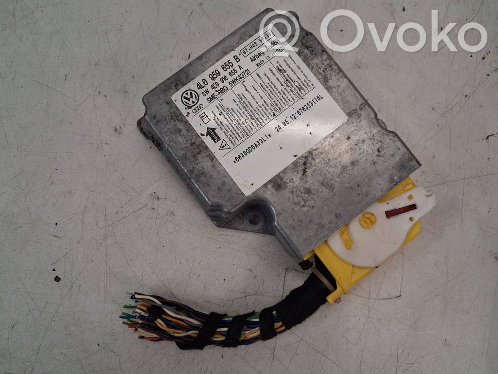 Audi Q7 4L Airbag control unit/module 