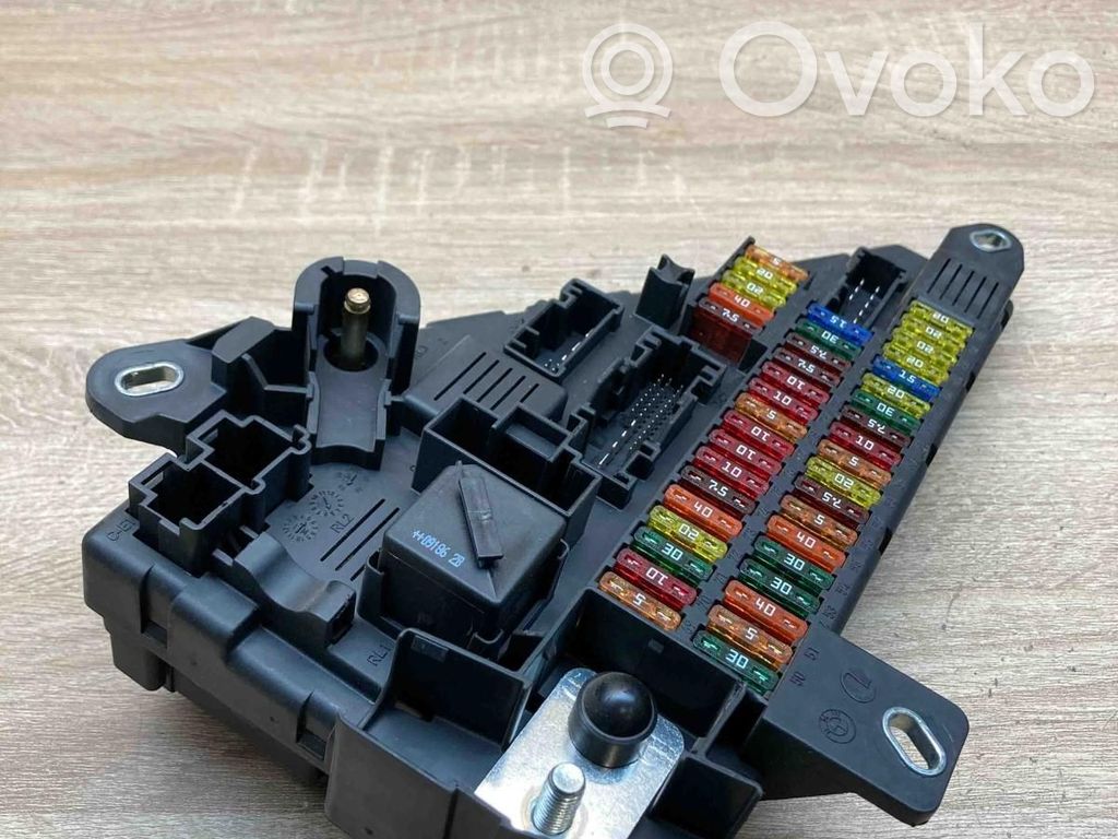 BMW 5 E60 E61 Fuse module 