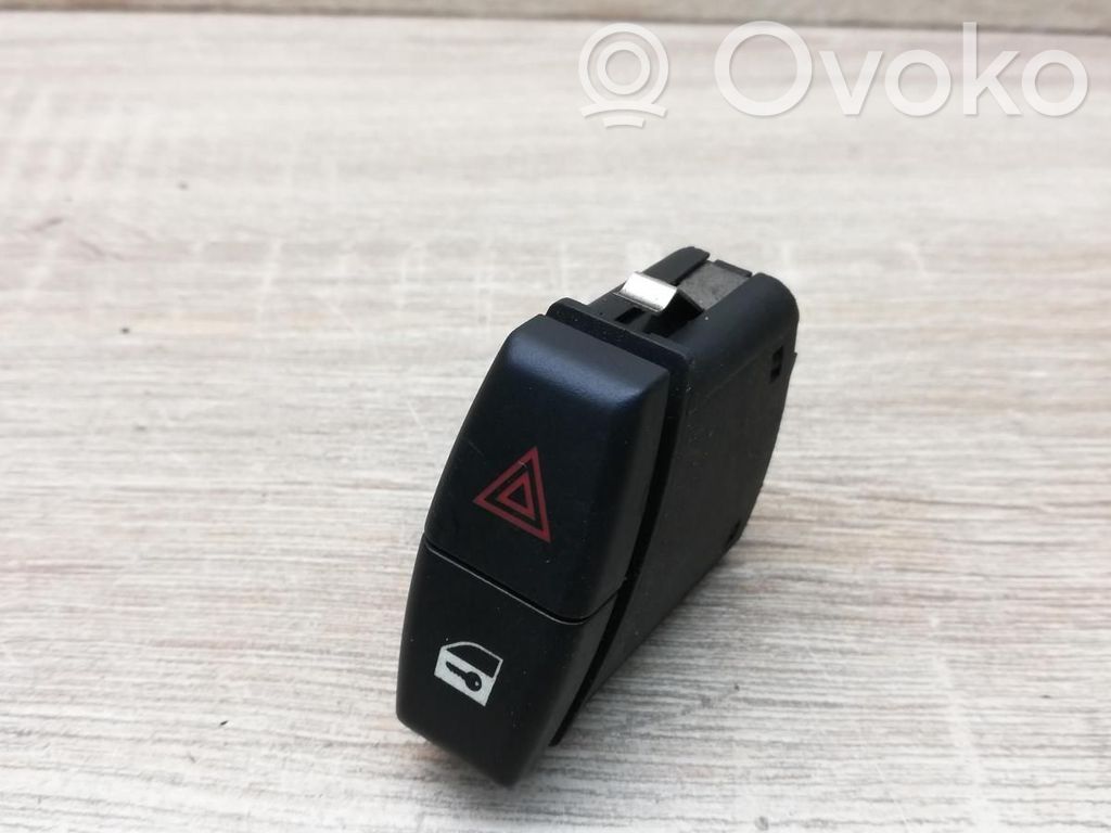 Hazard light switch   6919506