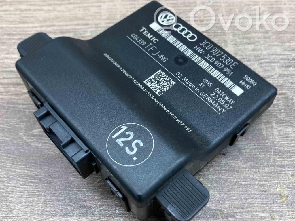 Volkswagen PASSAT B6 Gateway control module 