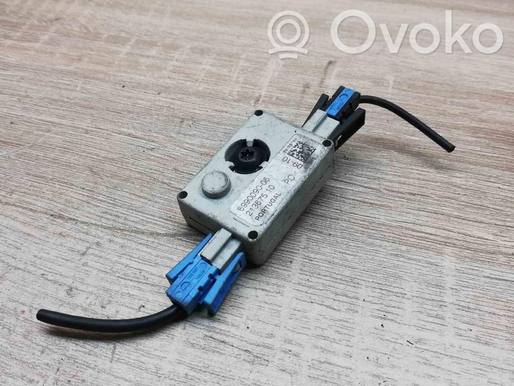 BMW 1 E82 E88 Amplificator antenă aeriană 