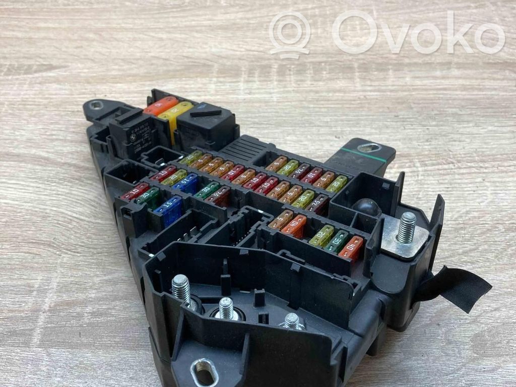 BMW 5 E60 E61 Fuse module 