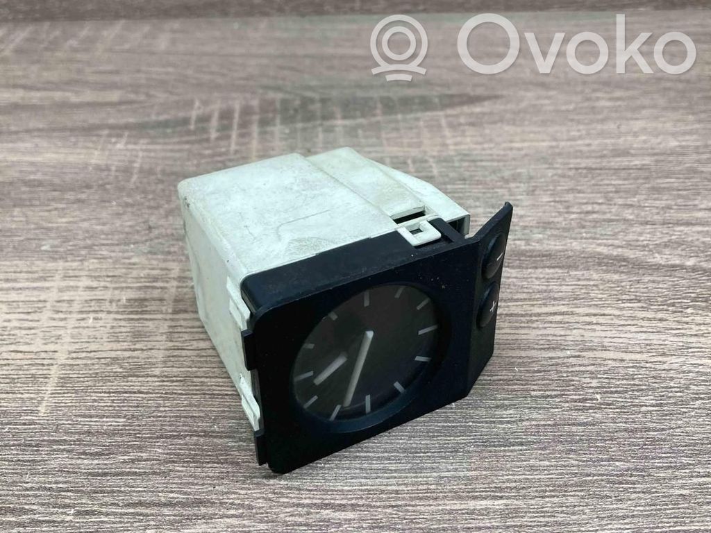 BMW 3 E36 Clock 