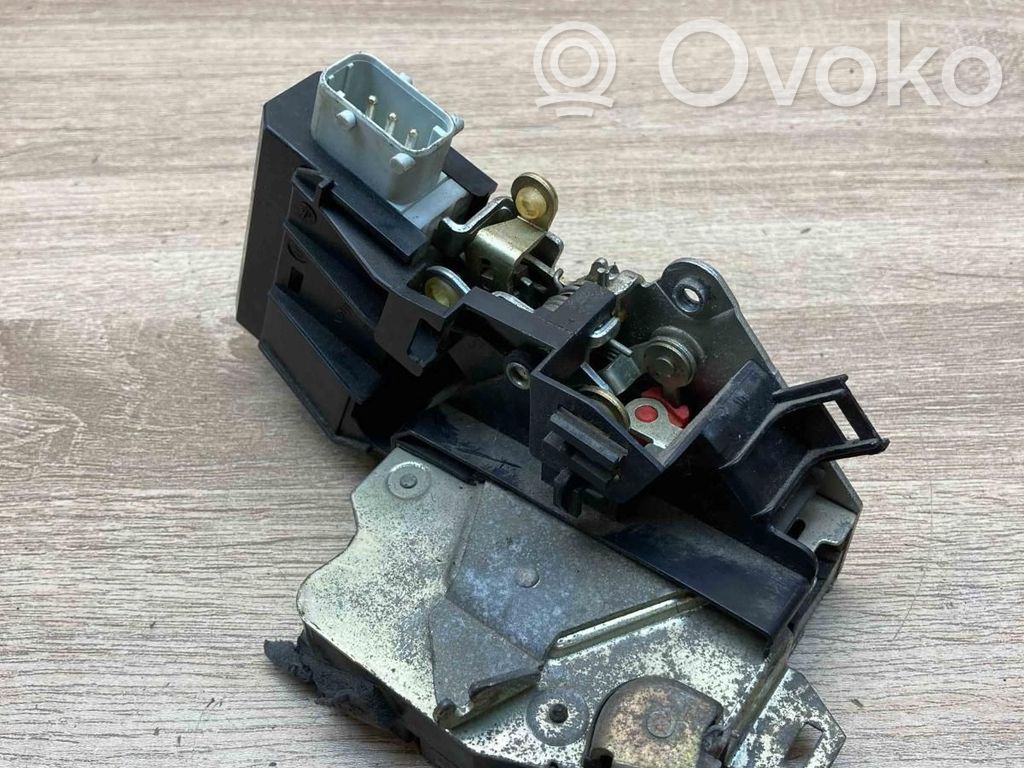 BMW 5 E39 Rear door lock 