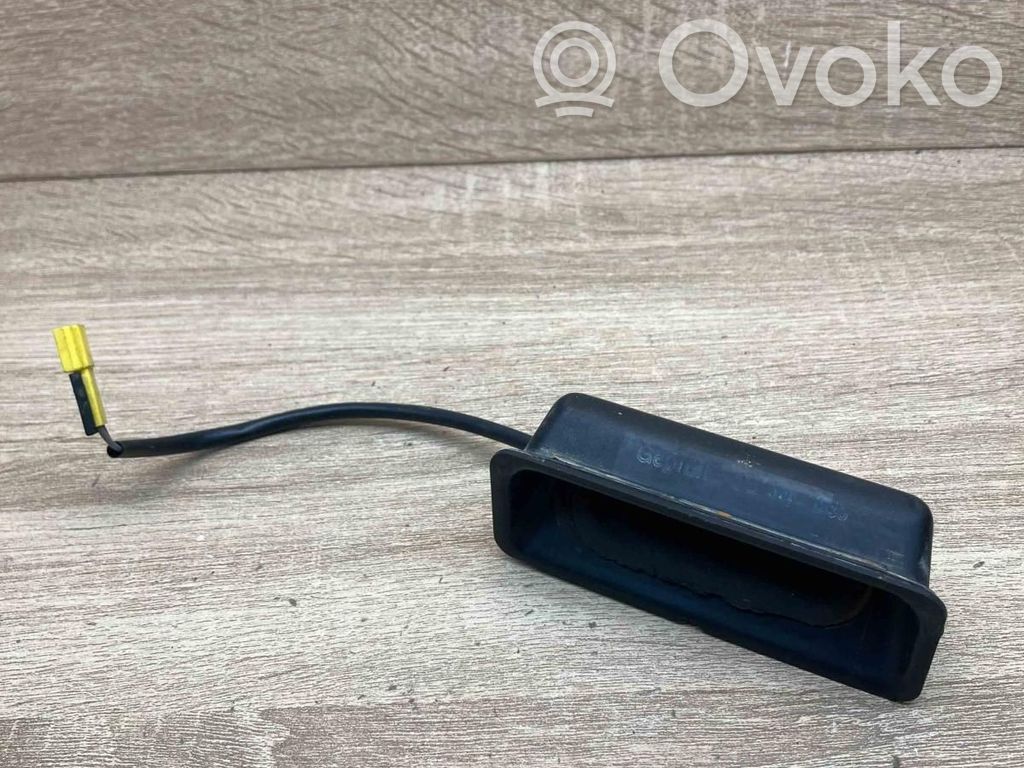 BMW 5 E60 E61 Takaluukun/tavaratilan luukun ulkokahva 