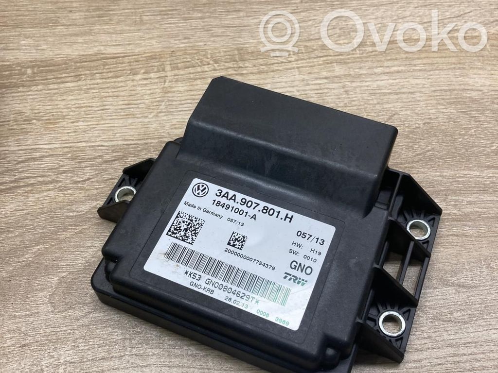 Volkswagen PASSAT CC Hand brake control module 