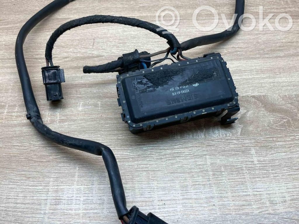 BMW 5 E39 Coolant fan relay 