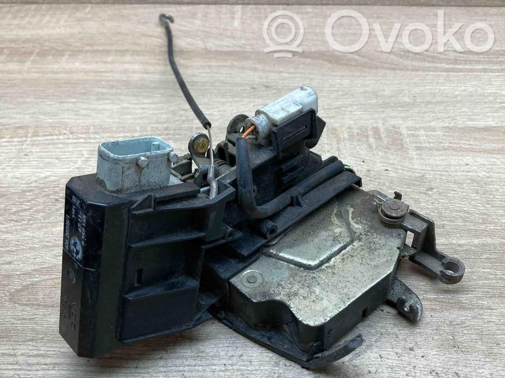 BMW 5 E39 Front door lock 