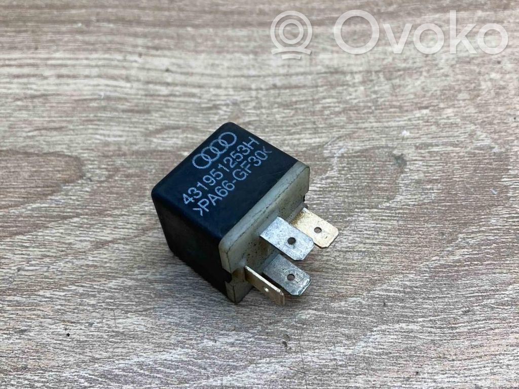 Audi A4 S4 B5 8D Cita veida releji 