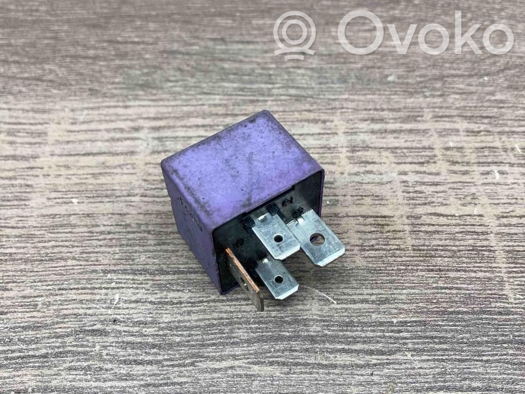 Inne przekaźniki   12V50A03525,CARTIER