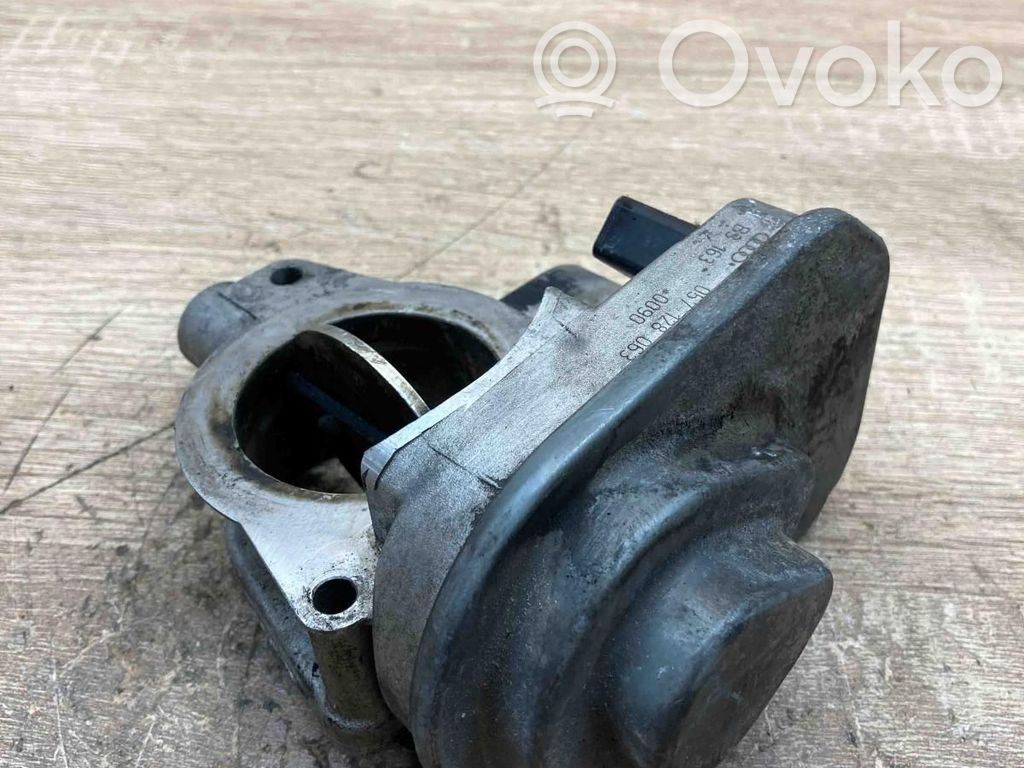 Audi A8 S8 D3 4E Droselinė sklendė 