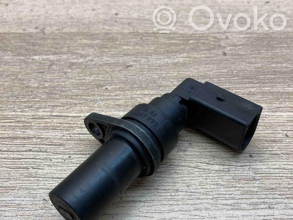 BMW 5 E39 Crankshaft position sensor 
