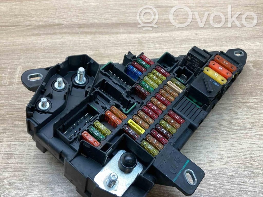 BMW 5 E60 E61 Fuse module 