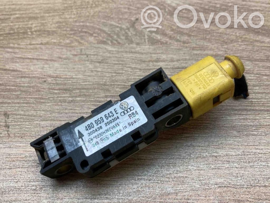 Audi A6 S6 C5 4B Sensor impacto/accidente para activar Airbag 