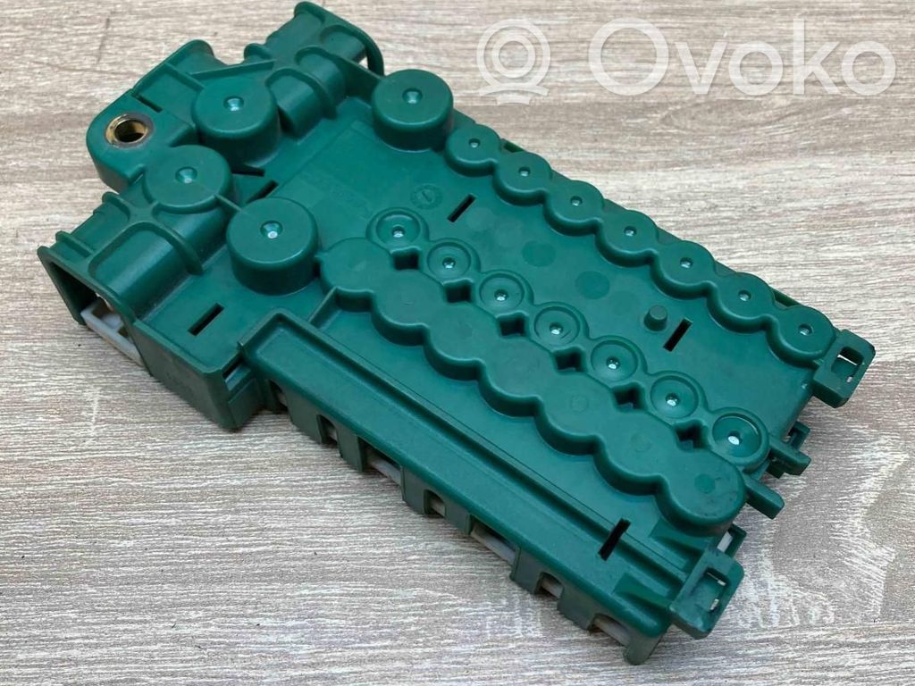 BMW 5 E39 Battery relay fuse 
