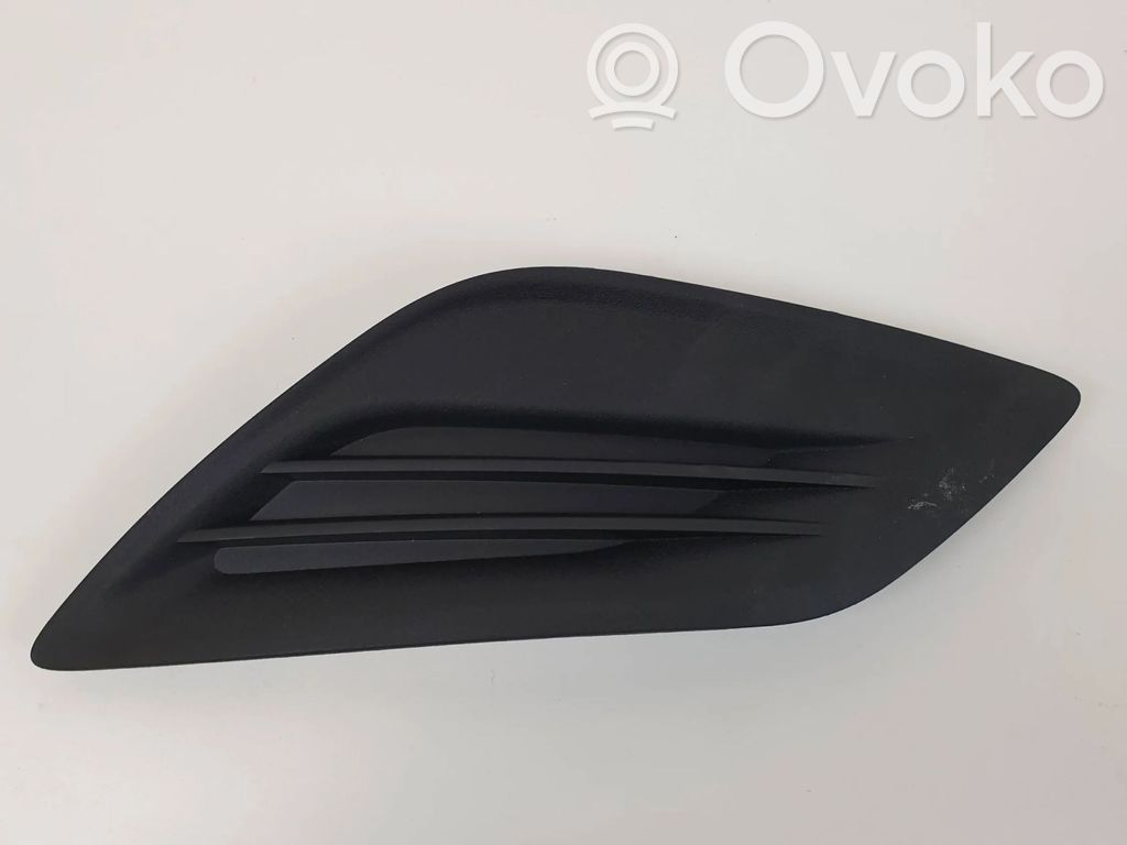 Volvo V60 Front fog light trim/grill 