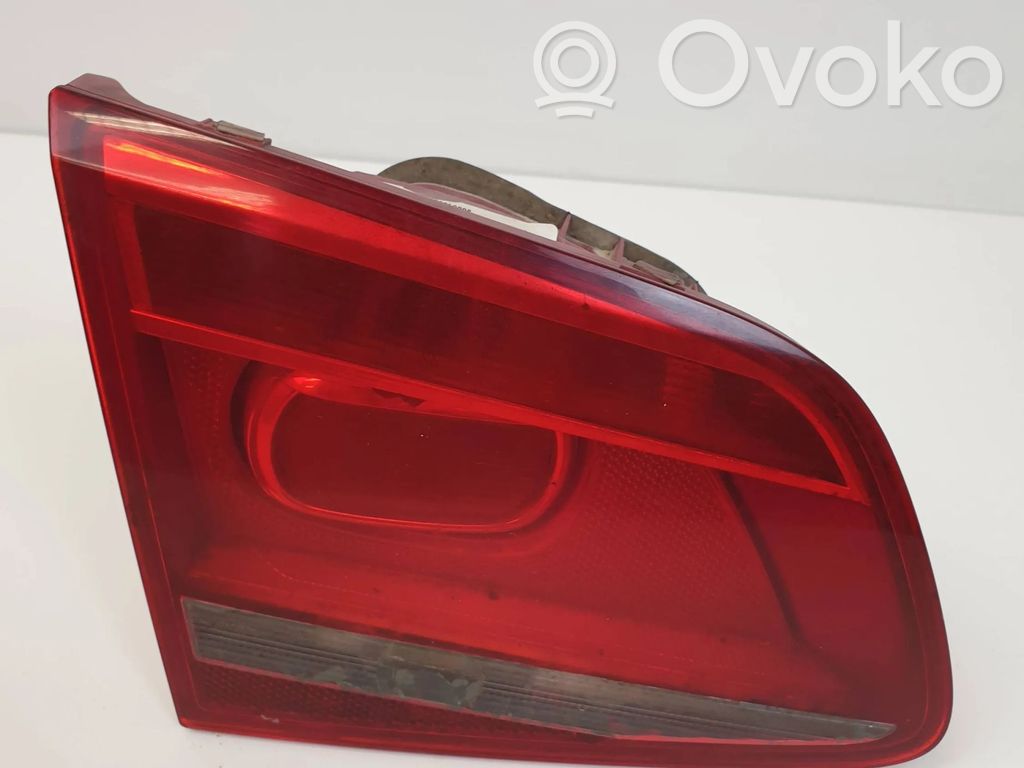 Lampy tylnej klapy bagażnika   3AE945093J,90004893,900048932003,3AE945093B,3AE945093D,3AE945093K