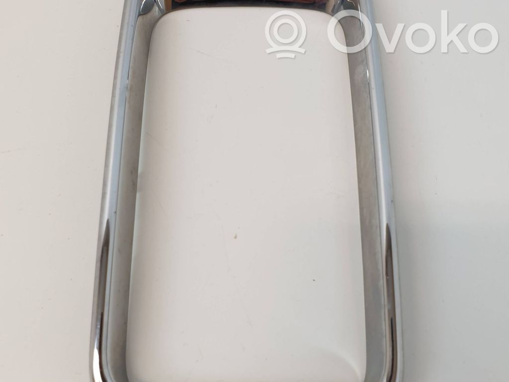 Atrapa chłodnicy / Grill   68143130AB