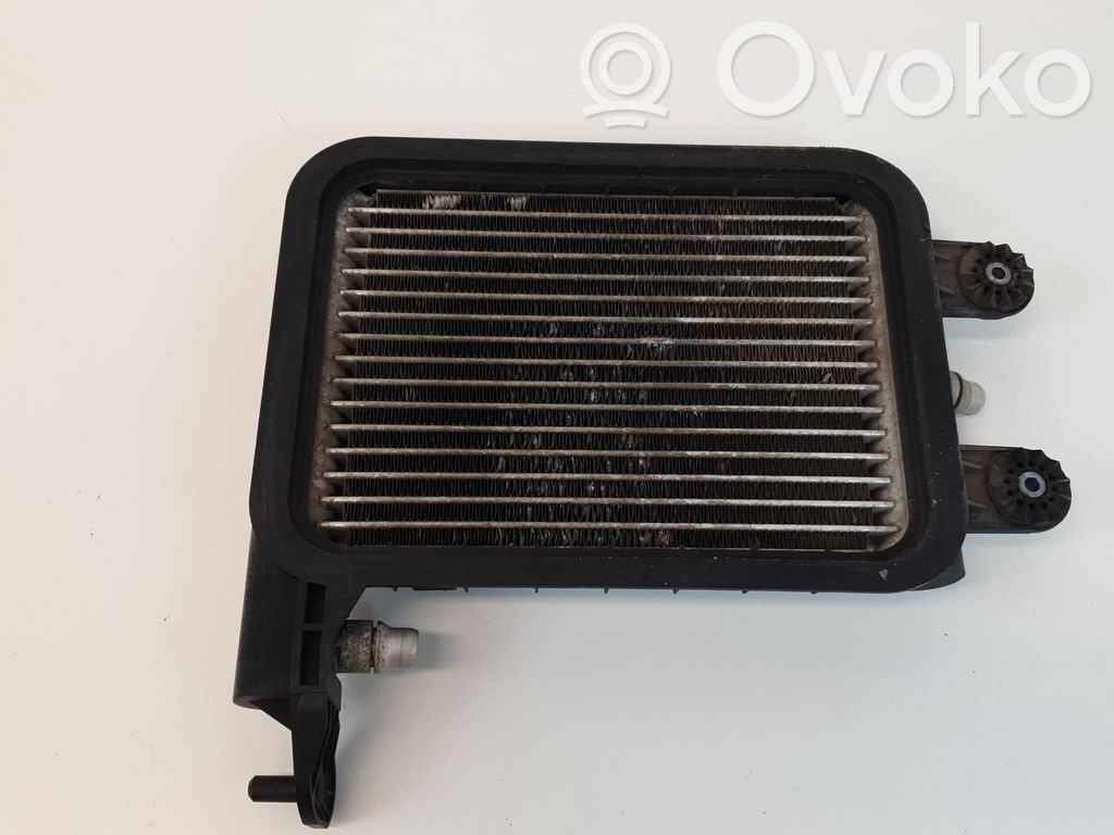 BMW X3 F25 Oro kondicionieriaus radiatorius aušinimo 