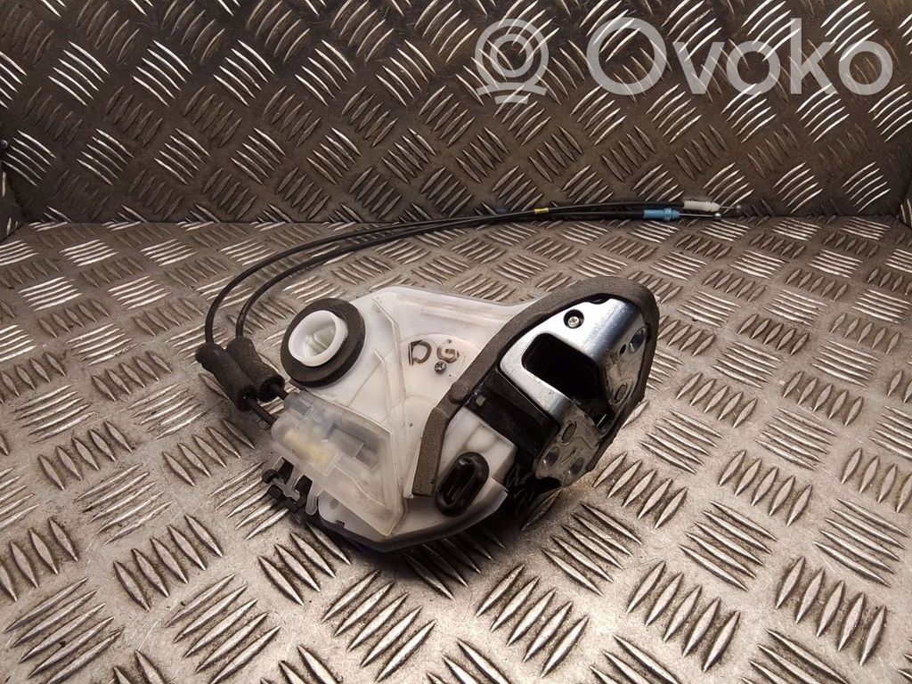 Toyota Prius+ (ZVW40) Rear door lock 