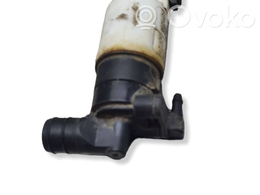Opel Vivaro Windscreen/windshield washer pump 