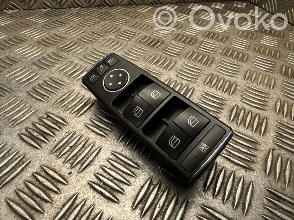 Mercedes-Benz E A207 Przyciski szyb 