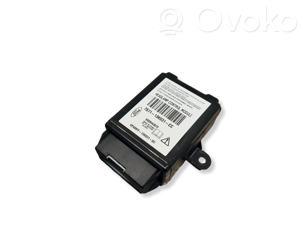 Ford Kuga II Light module LCM 